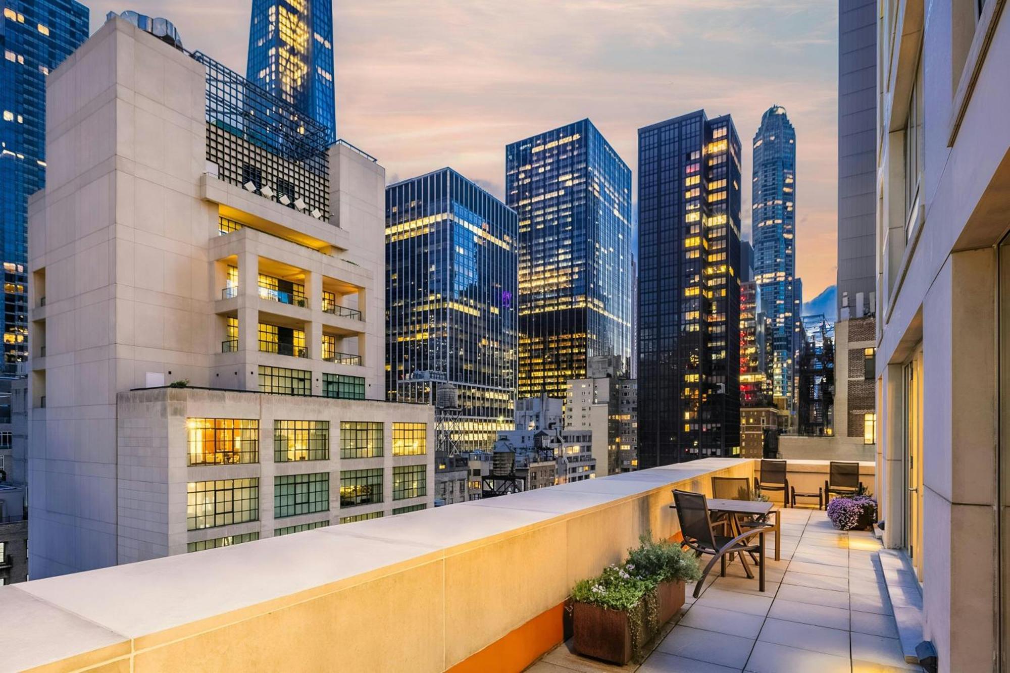 Chambers Hotel Central Park South, Sonder By Marriott Bonvoy New York Esterno foto